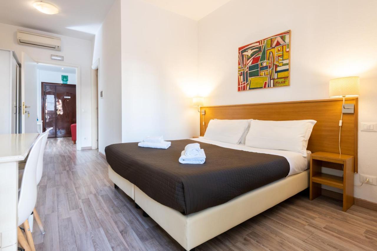 Aurelia Home Guest House روما المظهر الخارجي الصورة