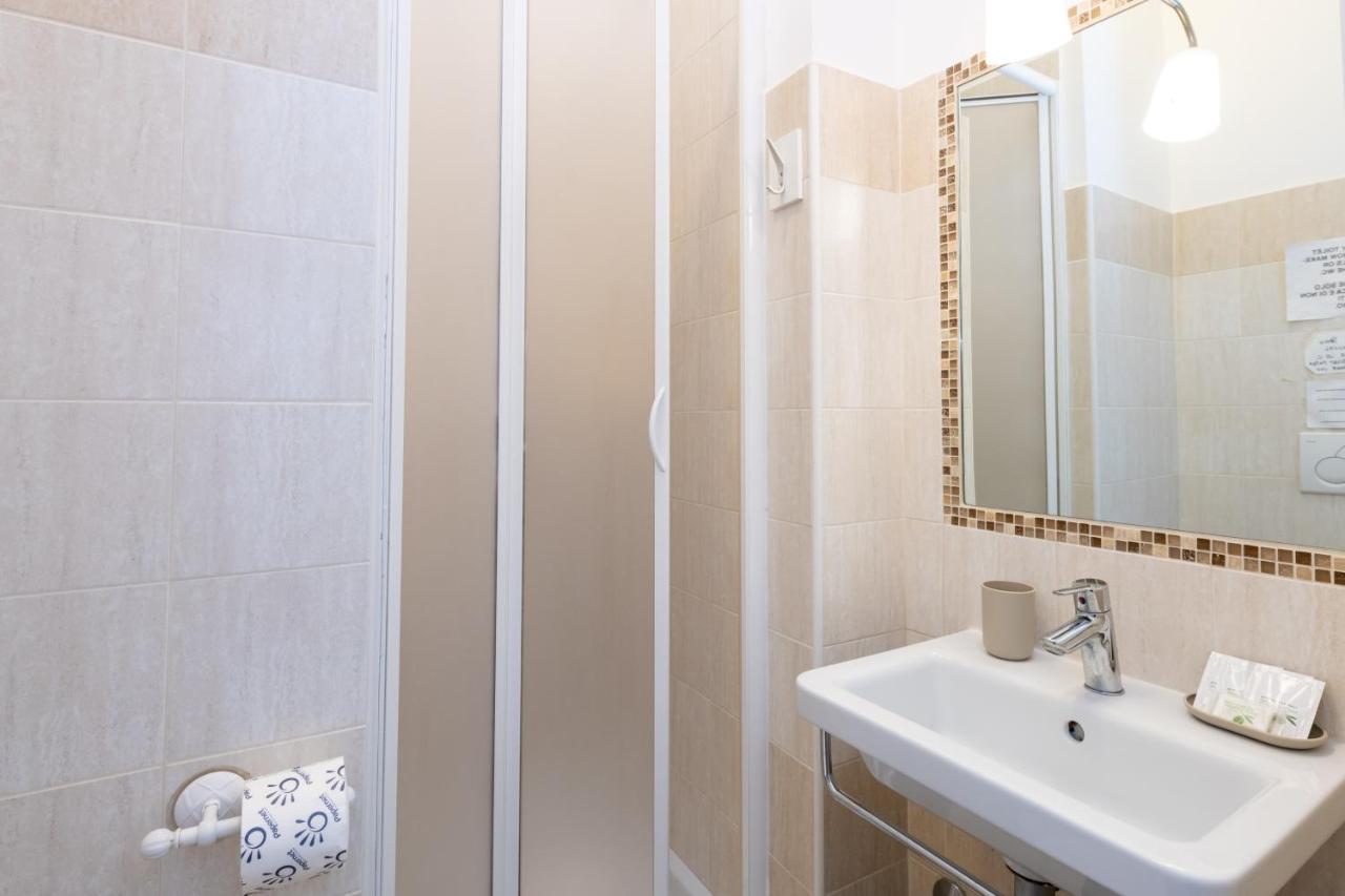 Aurelia Home Guest House روما المظهر الخارجي الصورة